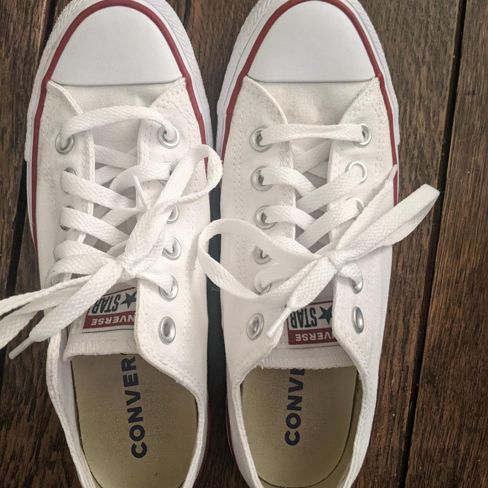 White Converse Chuck Taylor All Star Core Low Top